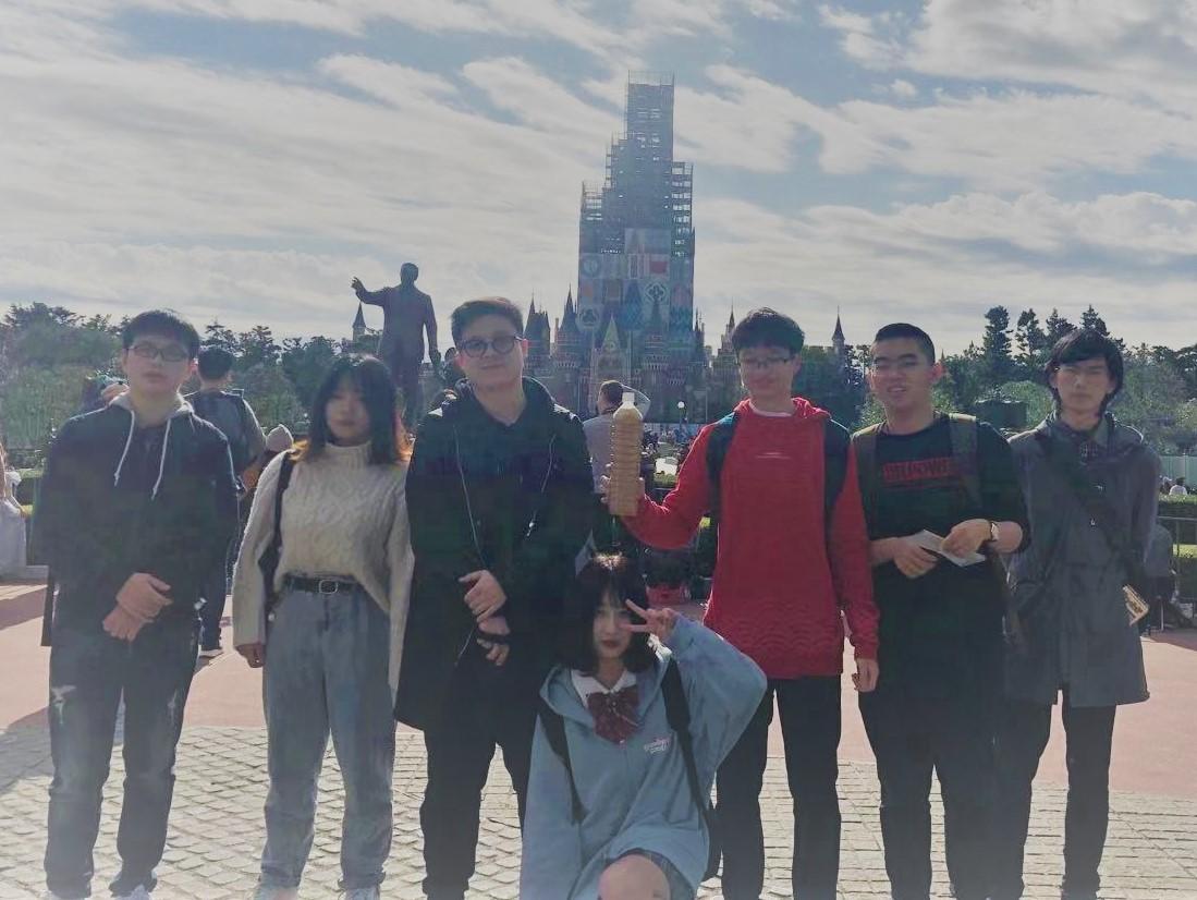 東京ディズニーランドにて
