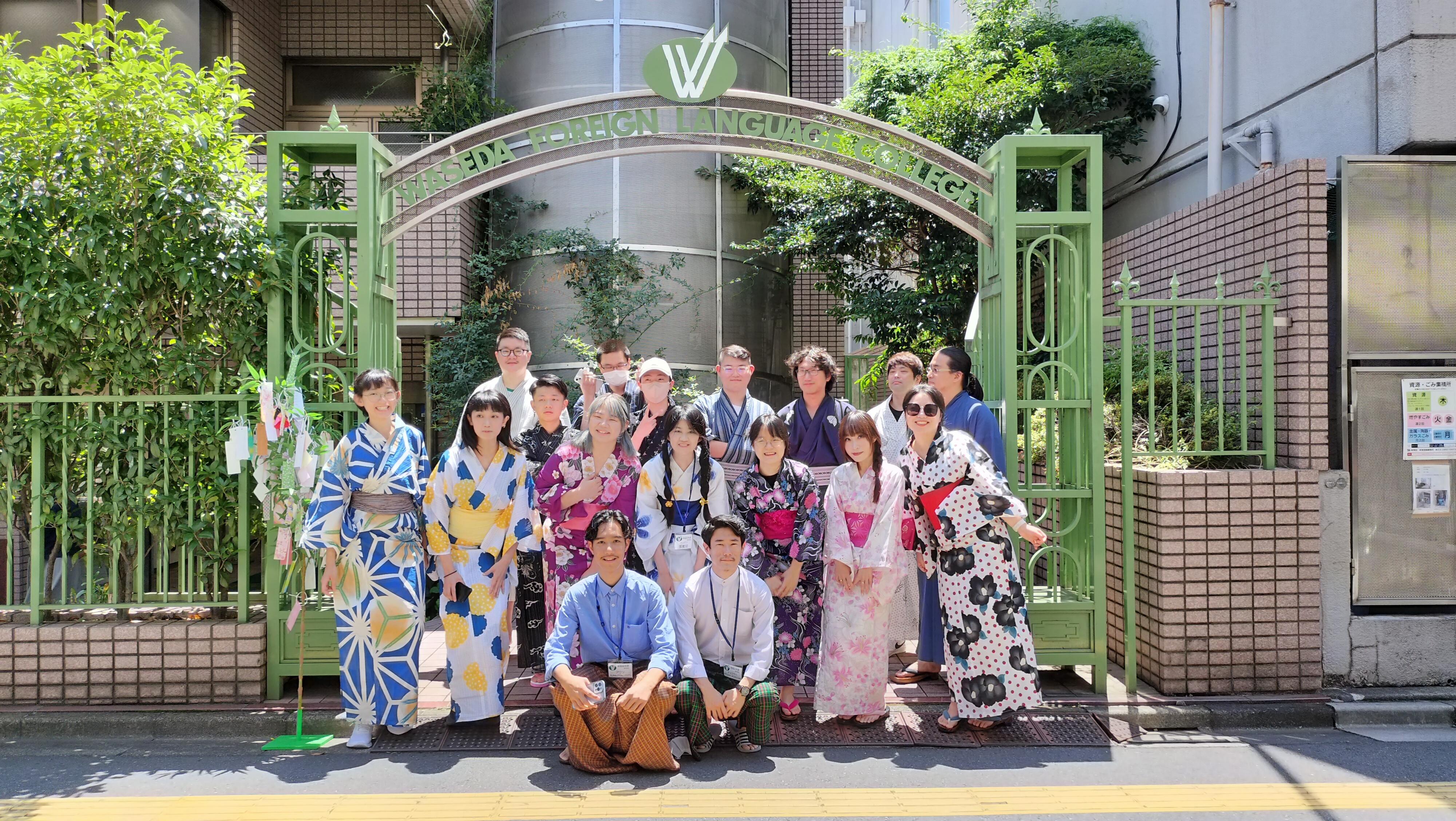 夏休みを前に浴衣の着付け体験