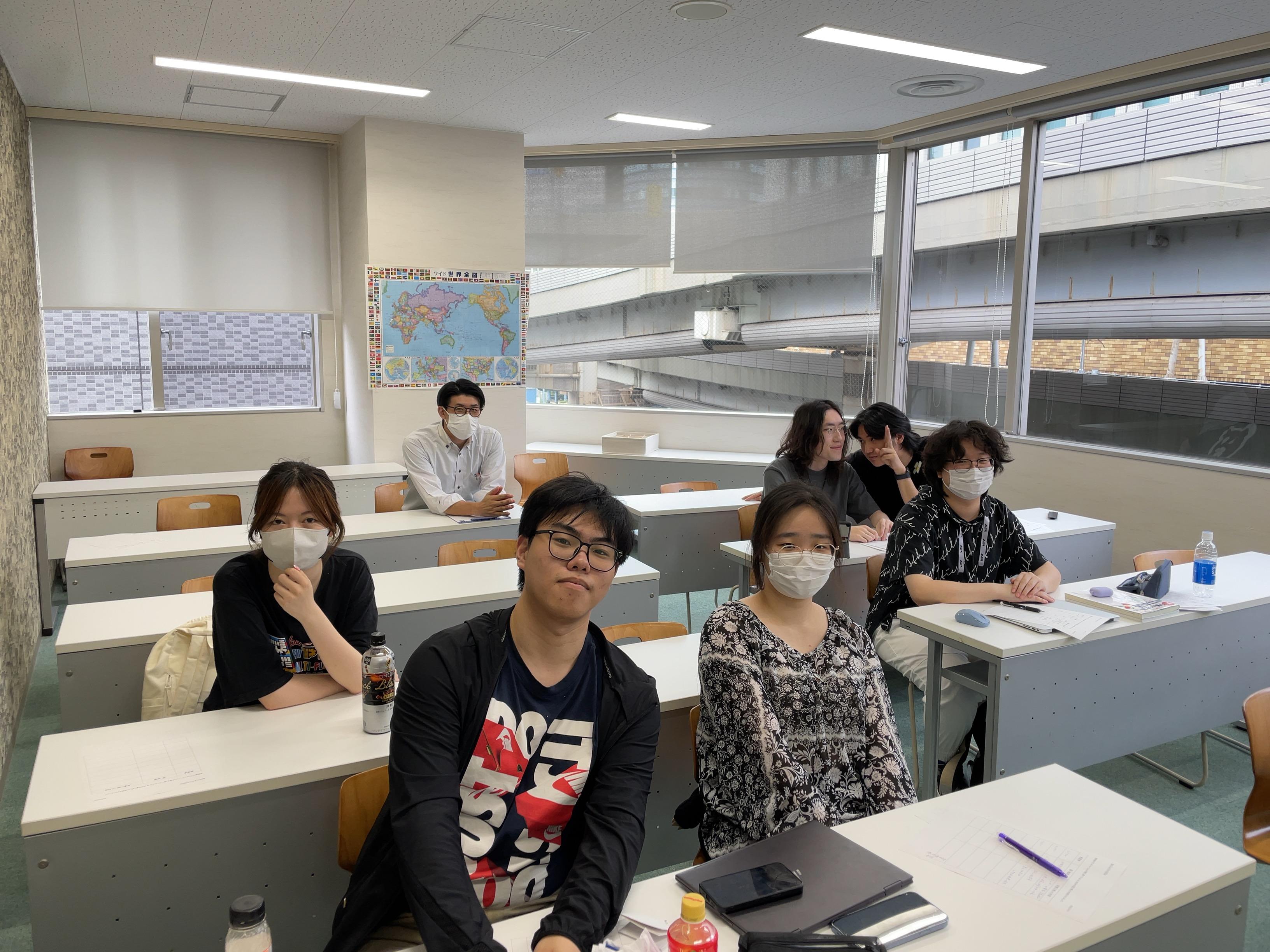 帝京平成大学附属日本語学校にて「私のふるさと×SDGs 発表会」を行いました。