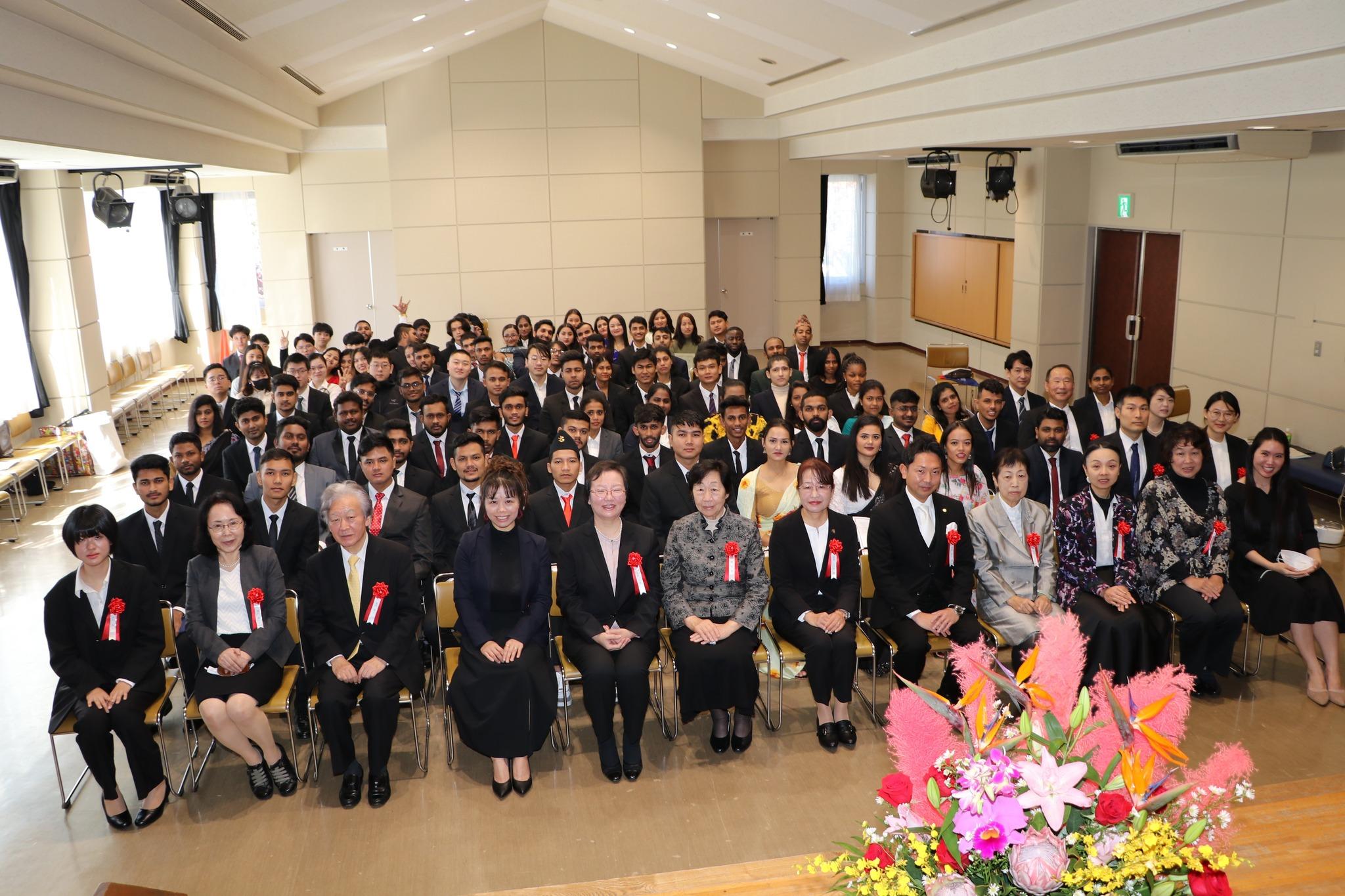 鴻巣国際学院には世界中から留学生があつまります。
皆さまがこれまで触れたことのない文化・習慣を持つ魅力的な学生たちと一緒に素敵な日本語教師生活を送りましょう！