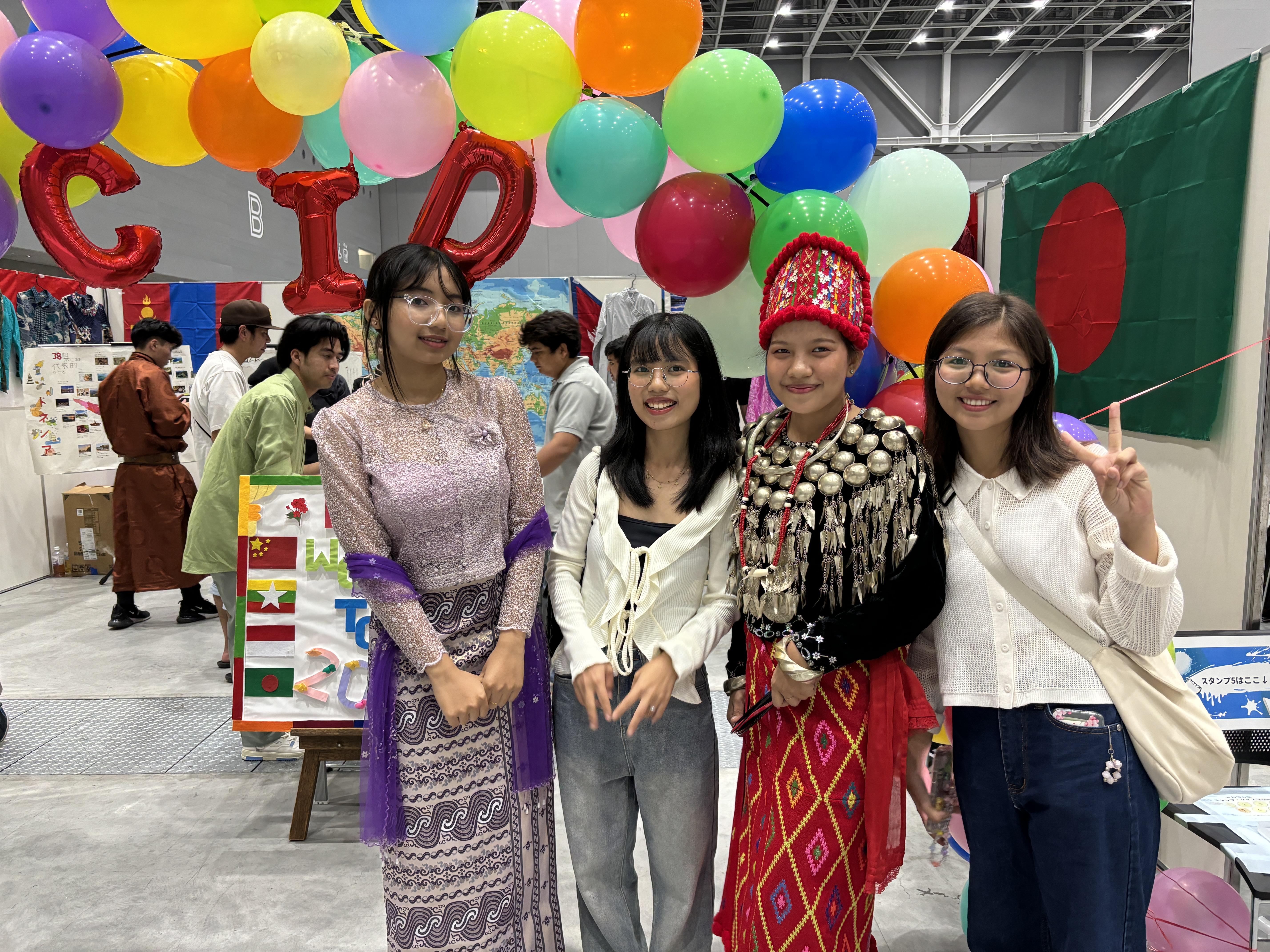 9月には約1500名の日本人の学生と留学生で行う学園祭、10月にはスポーツフェスティバル、２月には学習成果発表会（CID EXPO）など日本語を用いるイベントが盛りだくさんです。