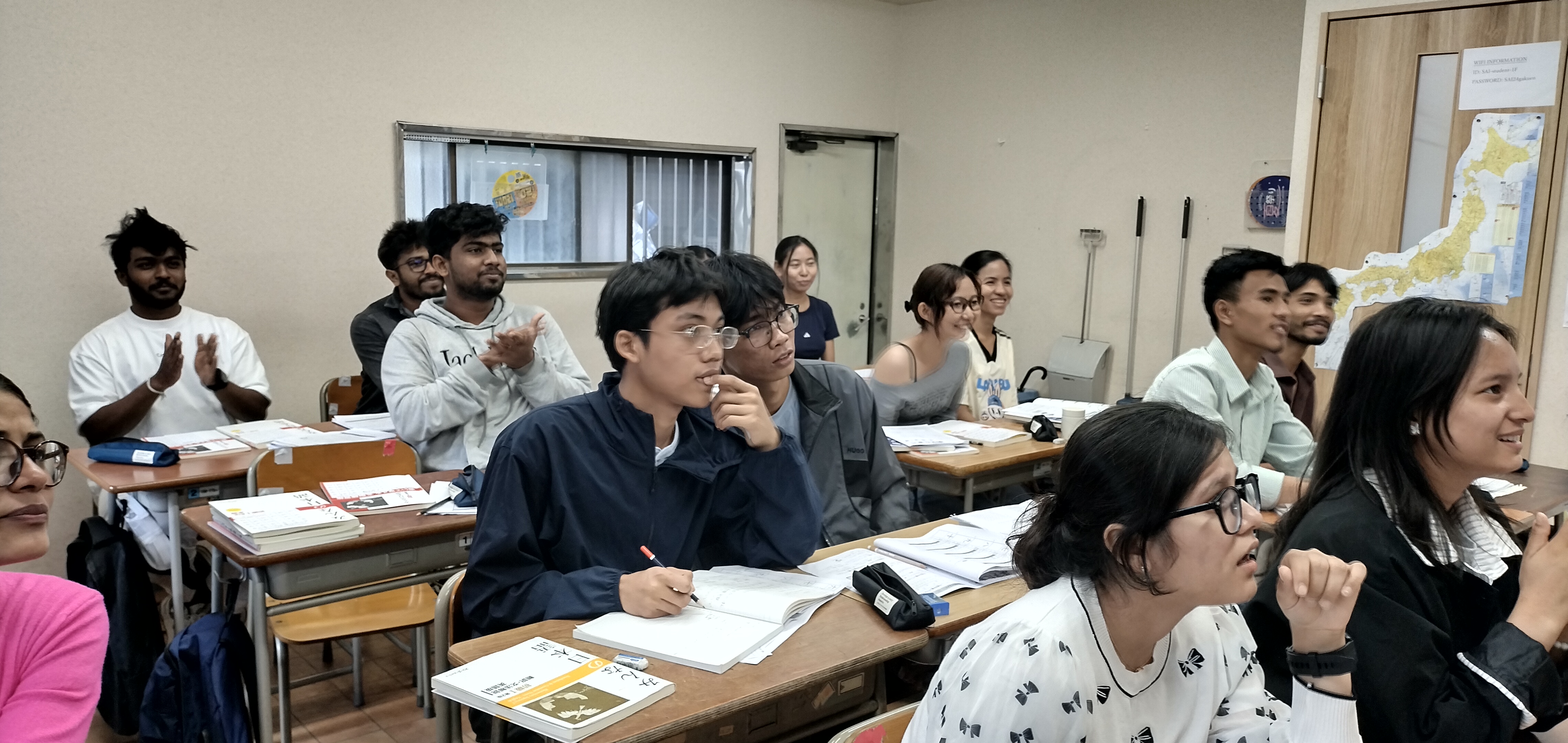 「みんなの日本語」「みんなの日本語 練習帳」を使用
