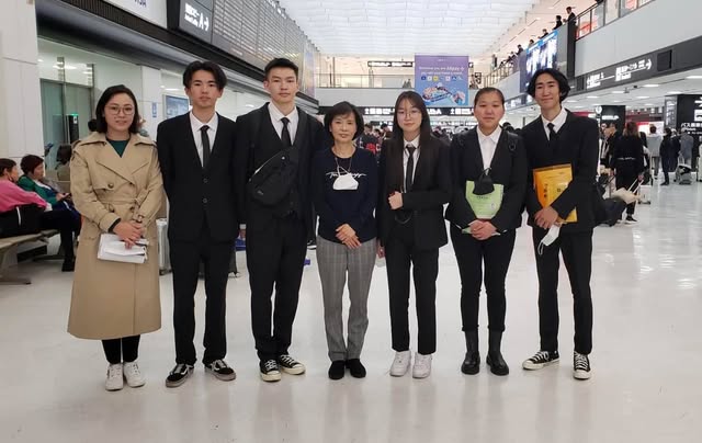 職員会議や学校行事への参加も業務のひとつです。学生はベトナム、モンゴル、ネパール、ミャンマー、バングラデシュなどから来ています。