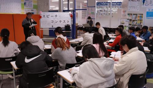 行事：スピーチコンテスト（クラス合同）
授業の形式：協働学習を取り入れたアウトプット中心の授業