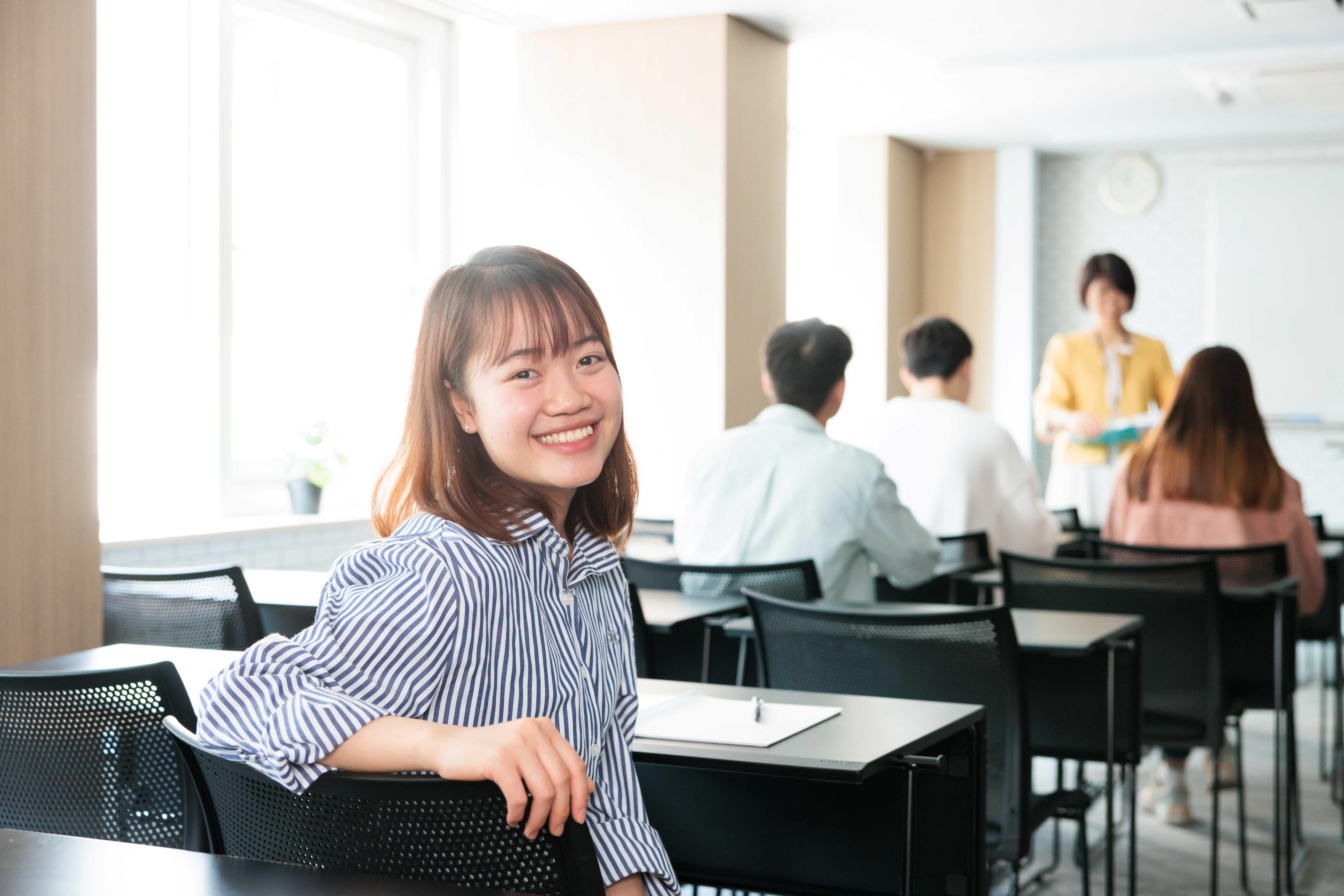 留学生クラスの担任・常勤の日本語教師