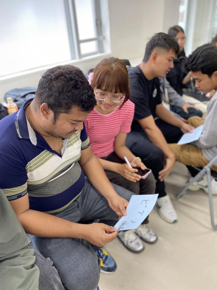 教室の風景です。様々なバックグラウンドの学習者が集う教室はまさに異文化接触の最前線です。