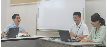 AOTSで働く様子
