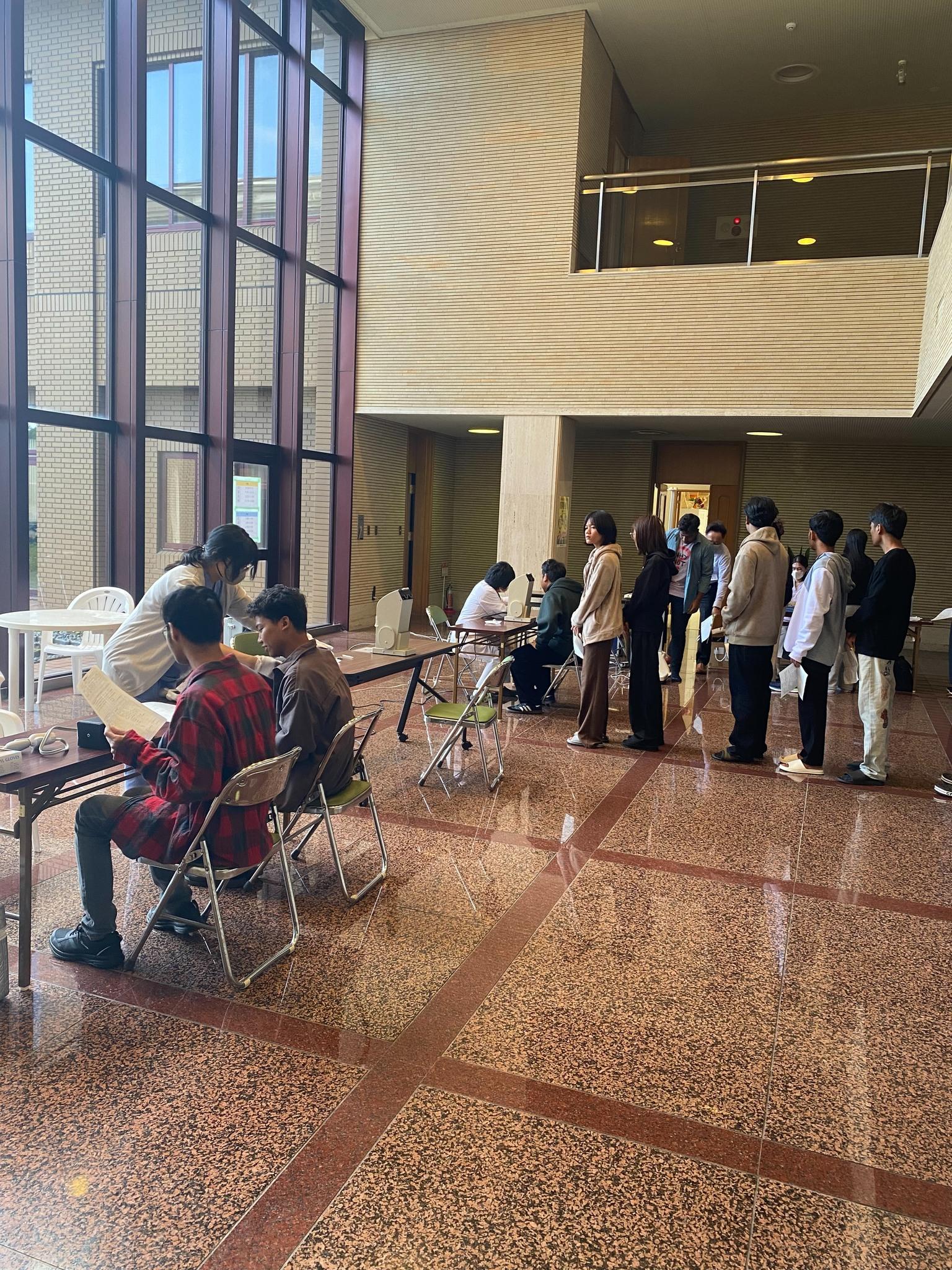 校舎は広くゆったりとした環境です。